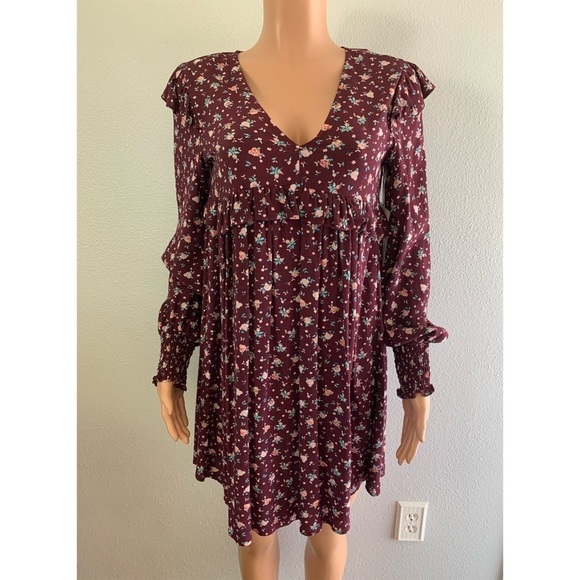 Coco and Jaimeson Burgundy Floral Babydoll Dress - Picture 7 of 16